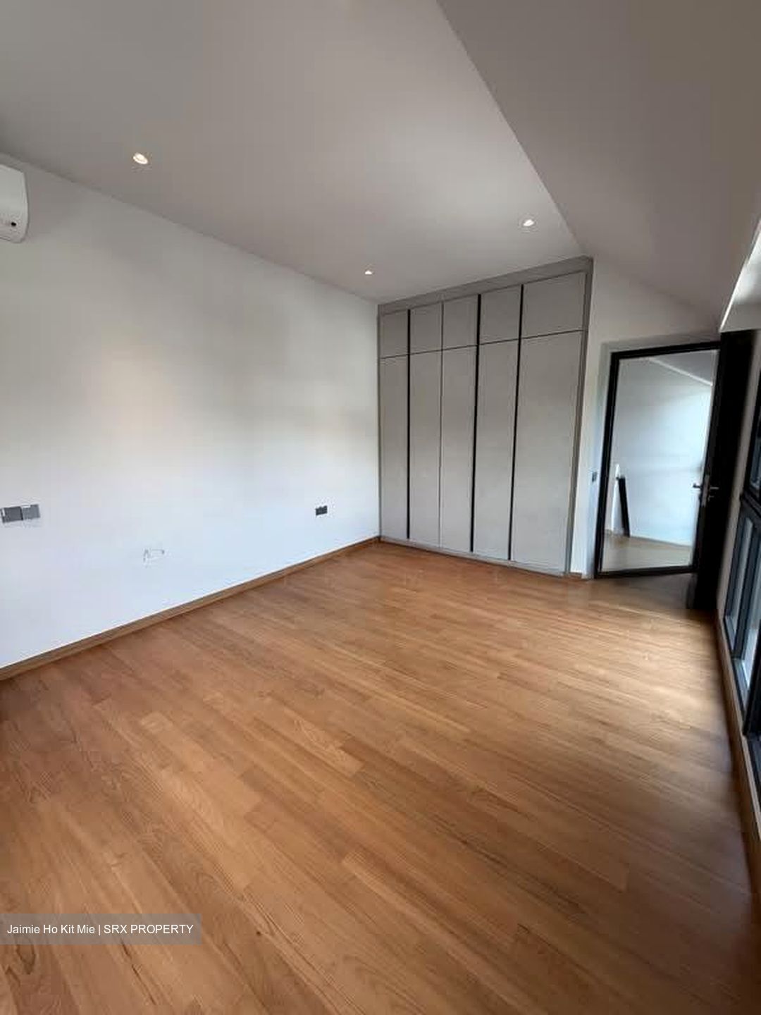 Greenbank Park (D21), Semi-Detached #537259761